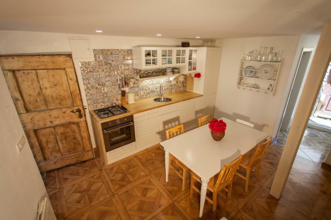 Barbarossa House With Parking Apartment Đảo Đảo Cres Ngoại thất bức ảnh